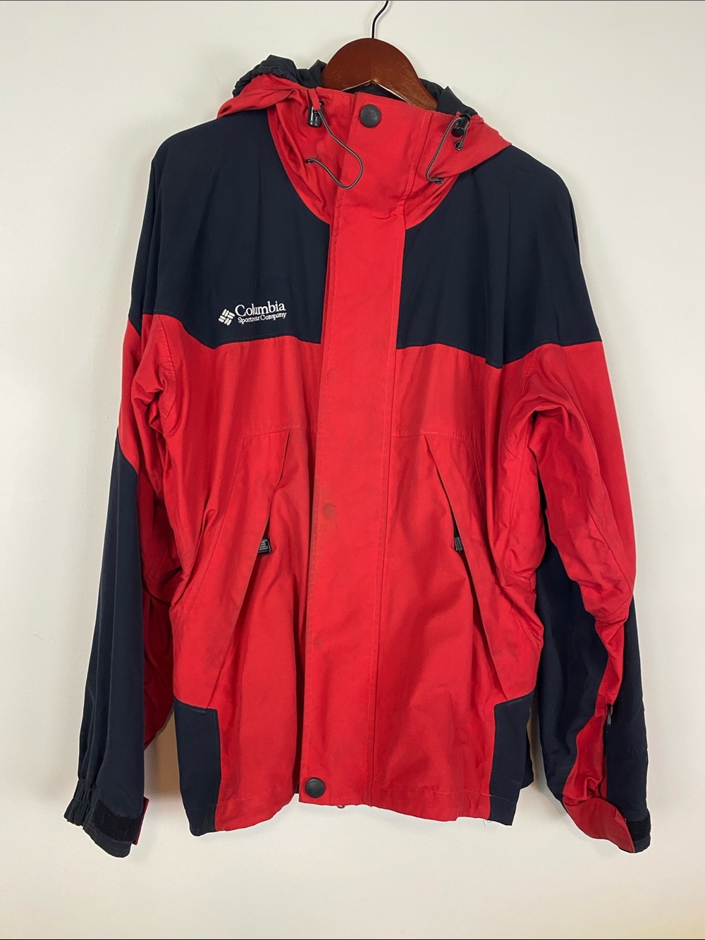 Vintage Columbia Sportswear Women’s Red and Black Snow Jacket with Hood
